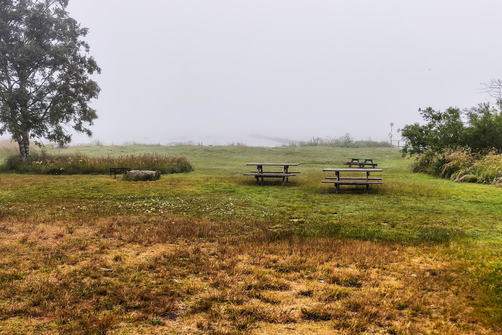 Dimma över Seby badplats på Öland.